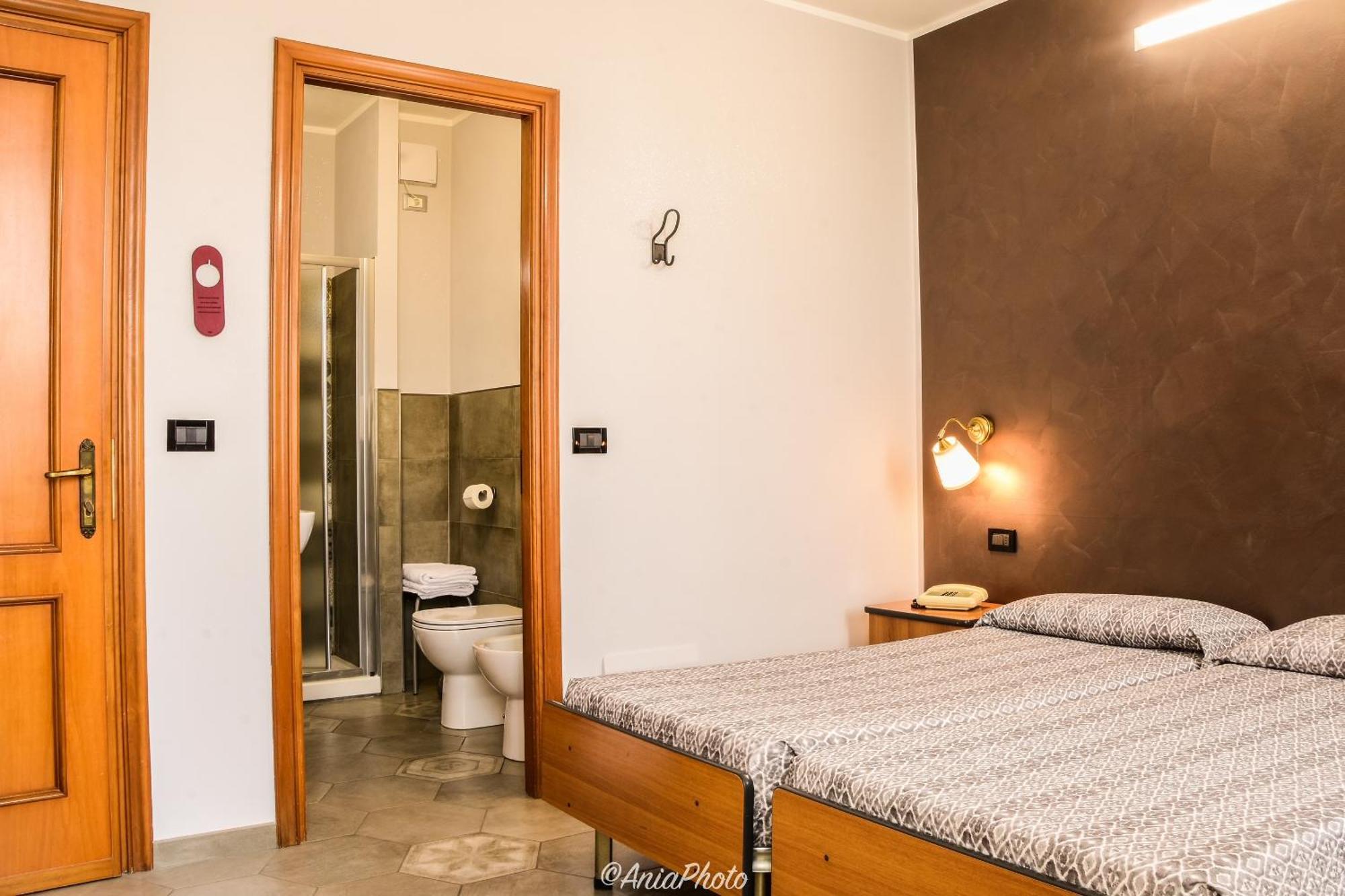 Albergo Florida Taggia Luaran gambar