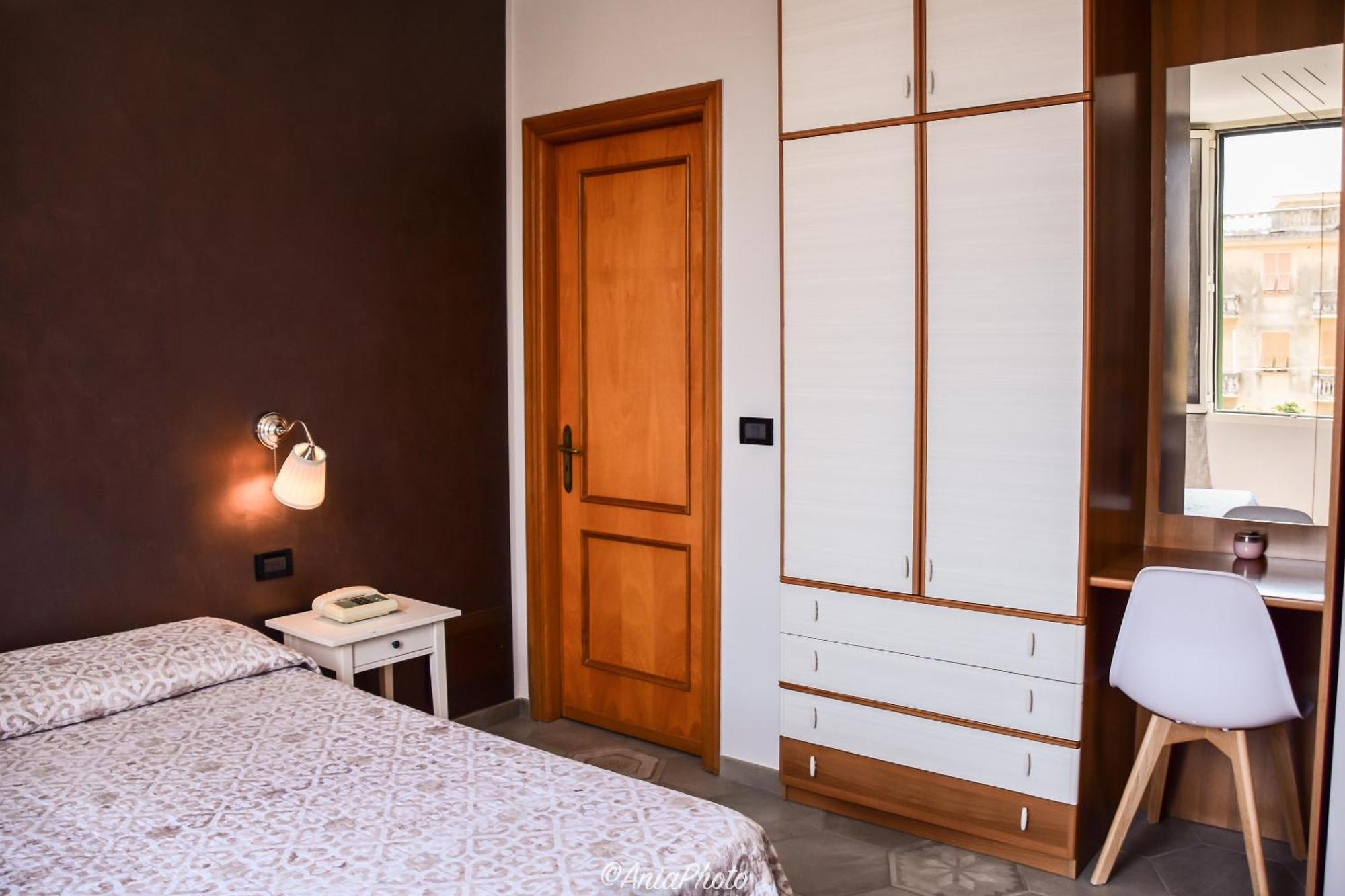 Albergo Florida Taggia Luaran gambar
