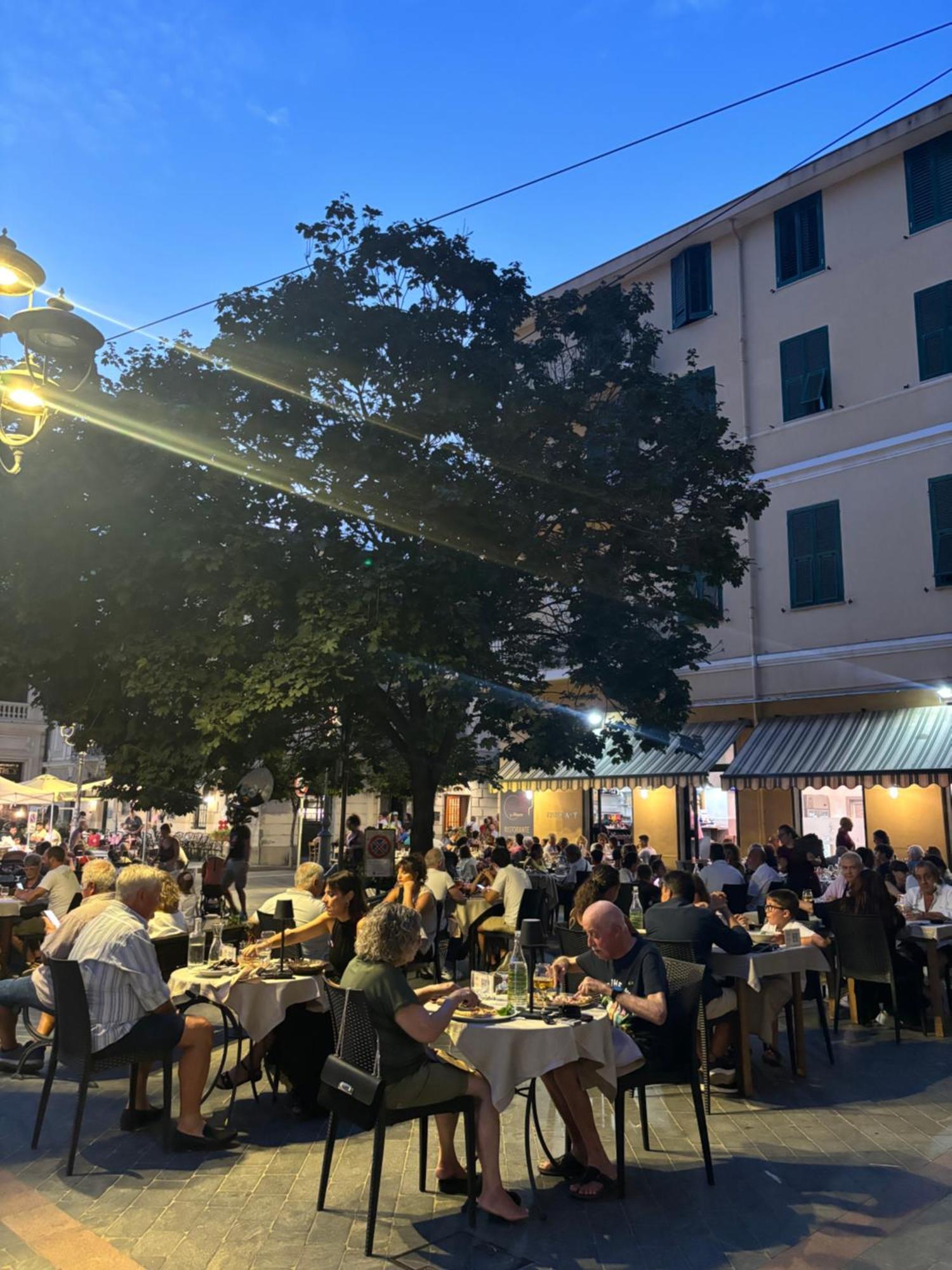 Albergo Florida Taggia Luaran gambar