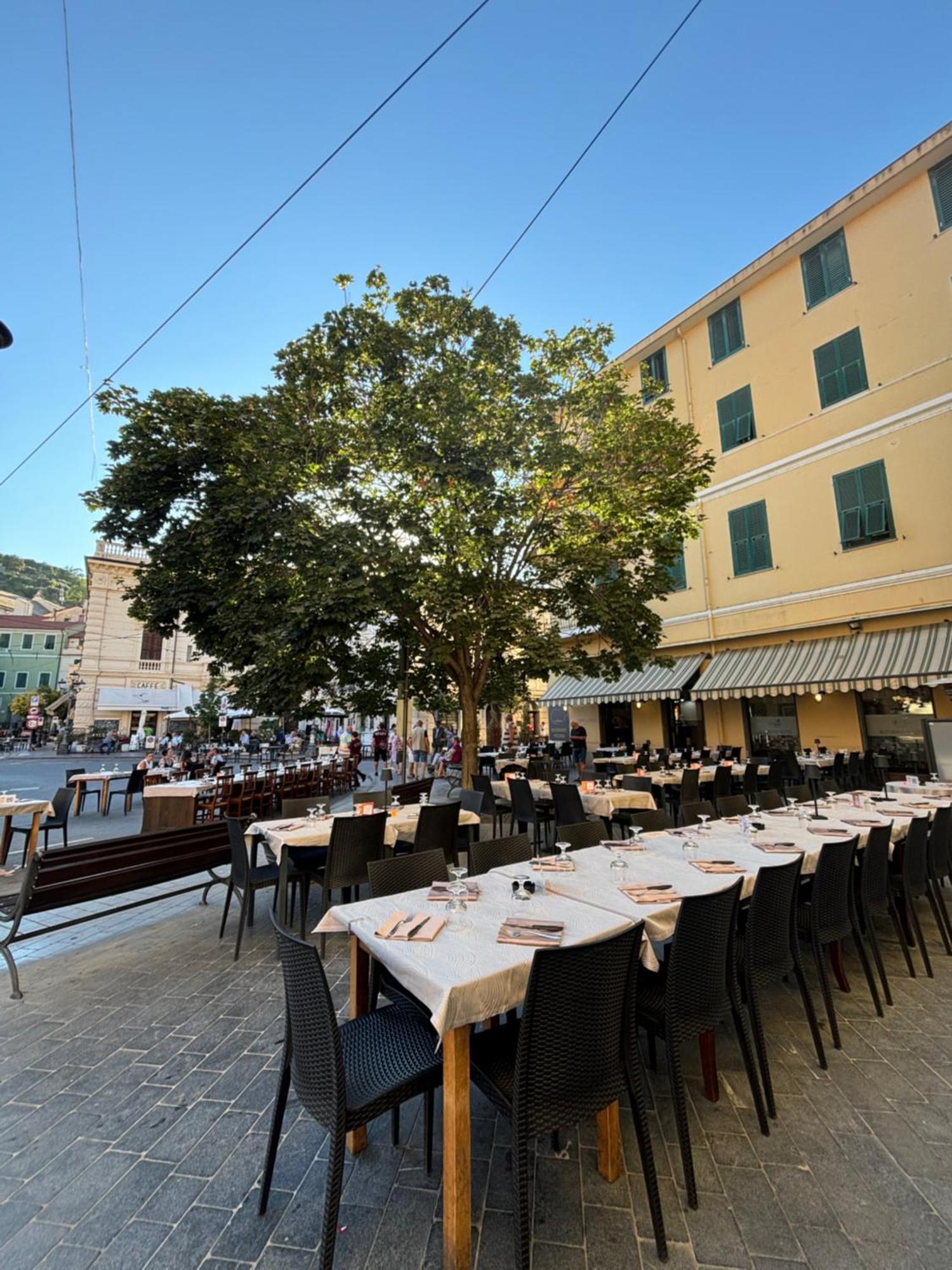 Albergo Florida Taggia Luaran gambar